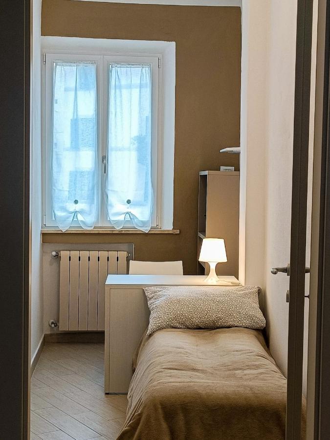 シエーナFirsthouse - Nel Centro Storico Con Parcheggio Gratuitoアパートメント エクステリア 写真